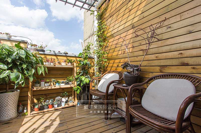 陽(yáng)臺(tái)花園裝修實(shí)景圖