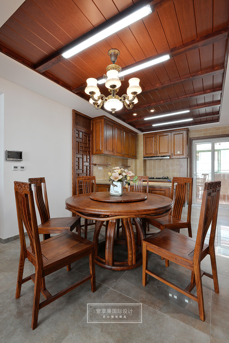 餐廳裝修實(shí)景圖