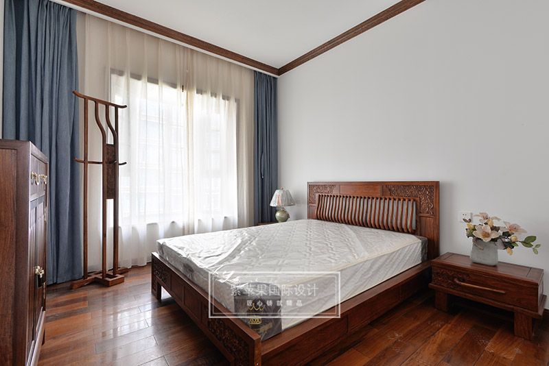 主臥裝修實(shí)景圖