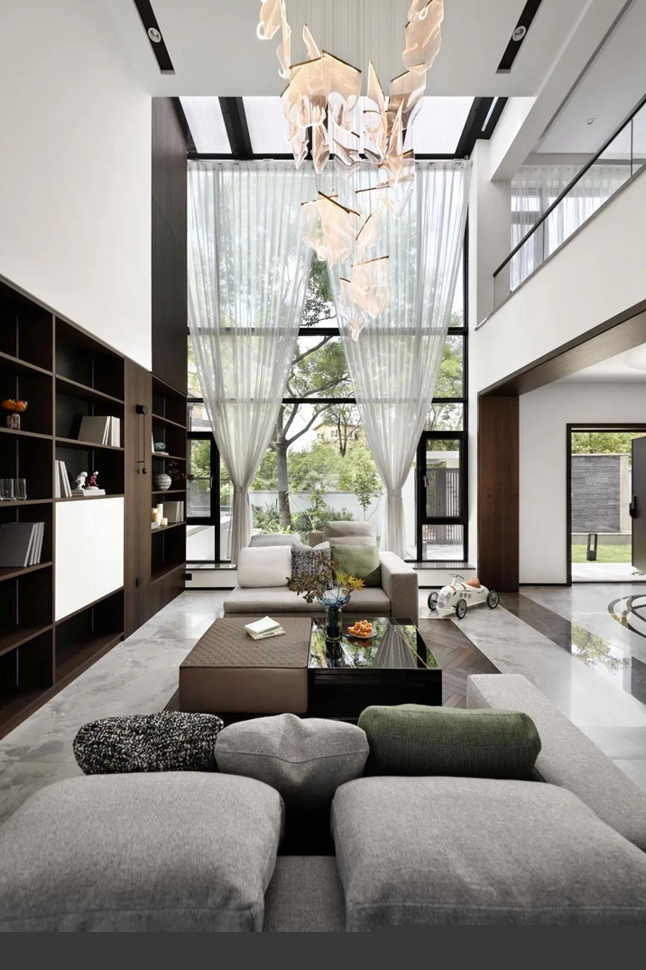 富民經(jīng)典墅實(shí)景案例